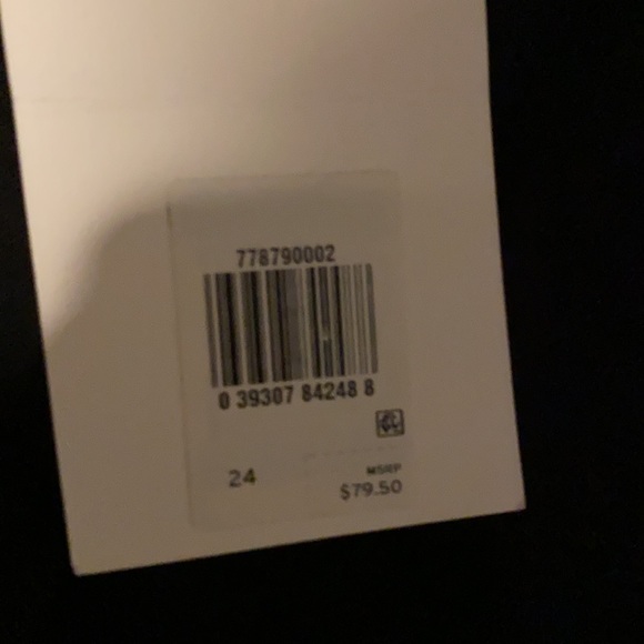 Levi’s Premium Ribcage Shorts - Picture 4 of 4